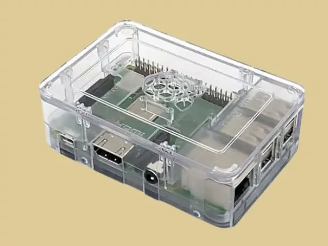Raspberry Pi 3 model B+ átlátszó doboz